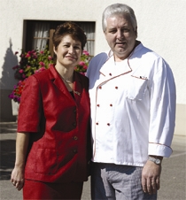 IHRE GASTGEBER